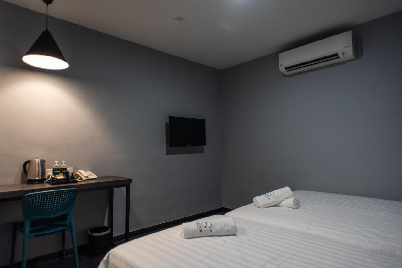 Chariton Hotel Bagan Бътъруърт Екстериор снимка