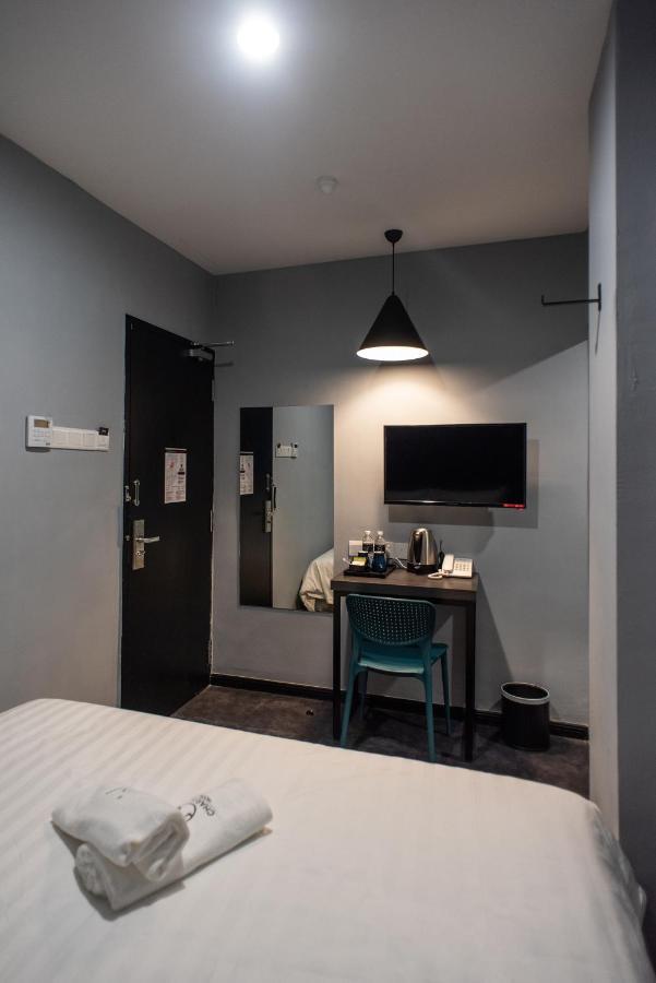 Chariton Hotel Bagan Бътъруърт Екстериор снимка