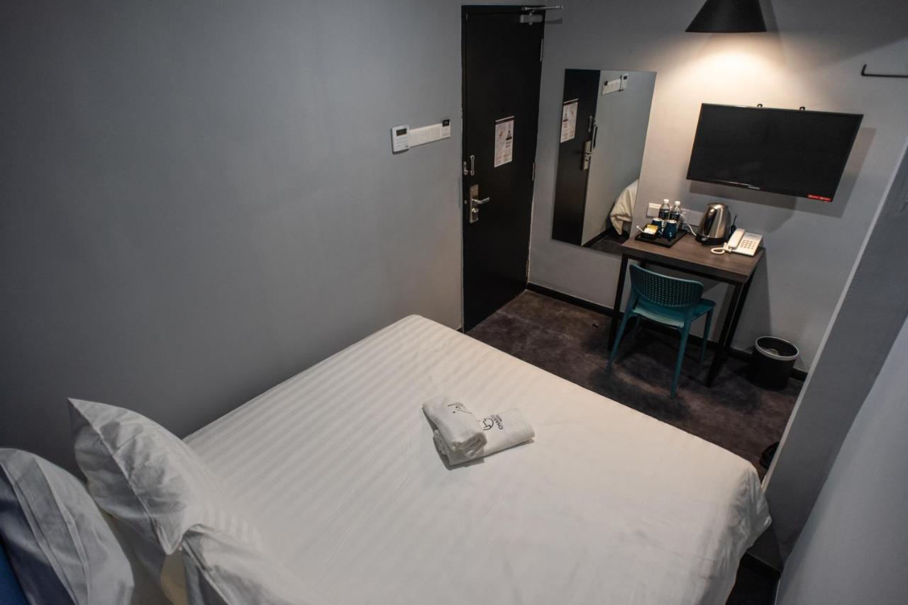 Chariton Hotel Bagan Бътъруърт Екстериор снимка