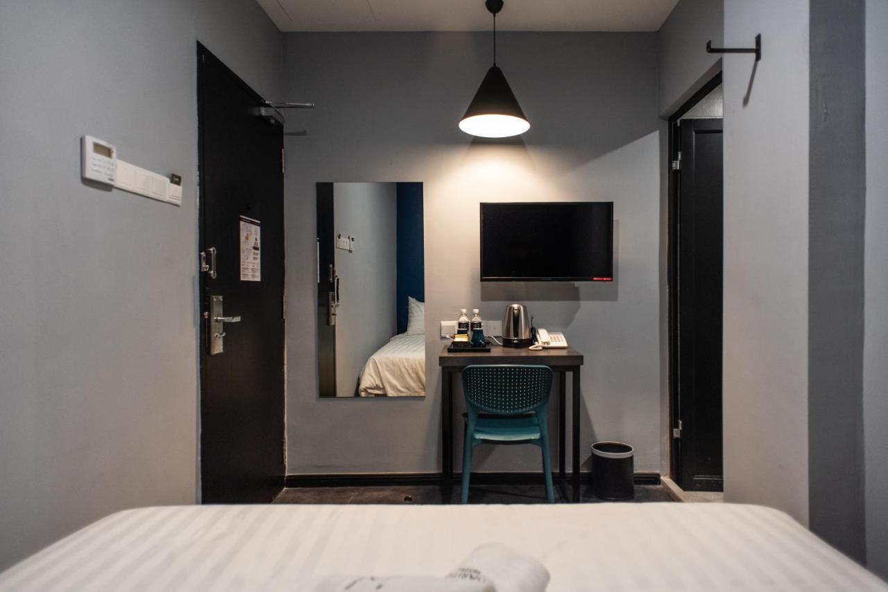 Chariton Hotel Bagan Бътъруърт Екстериор снимка